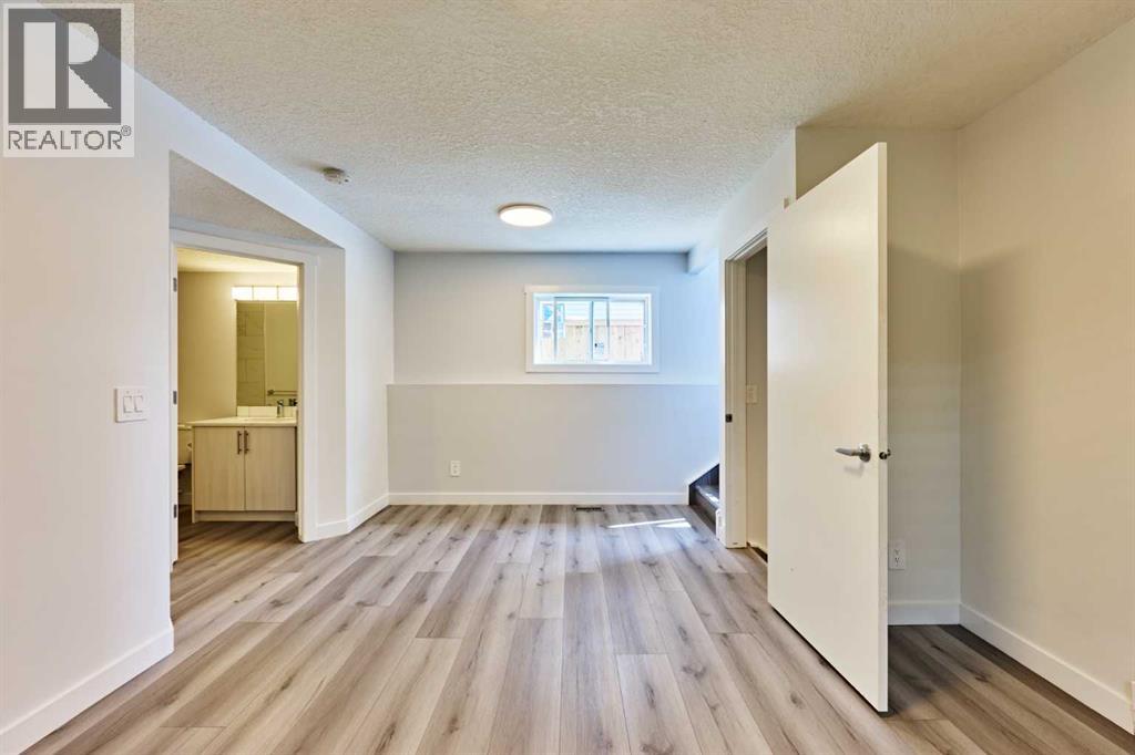 20 Erin Ridge Court Se, Calgary, Alberta  T2B 3B2 - Photo 31 - A2324315