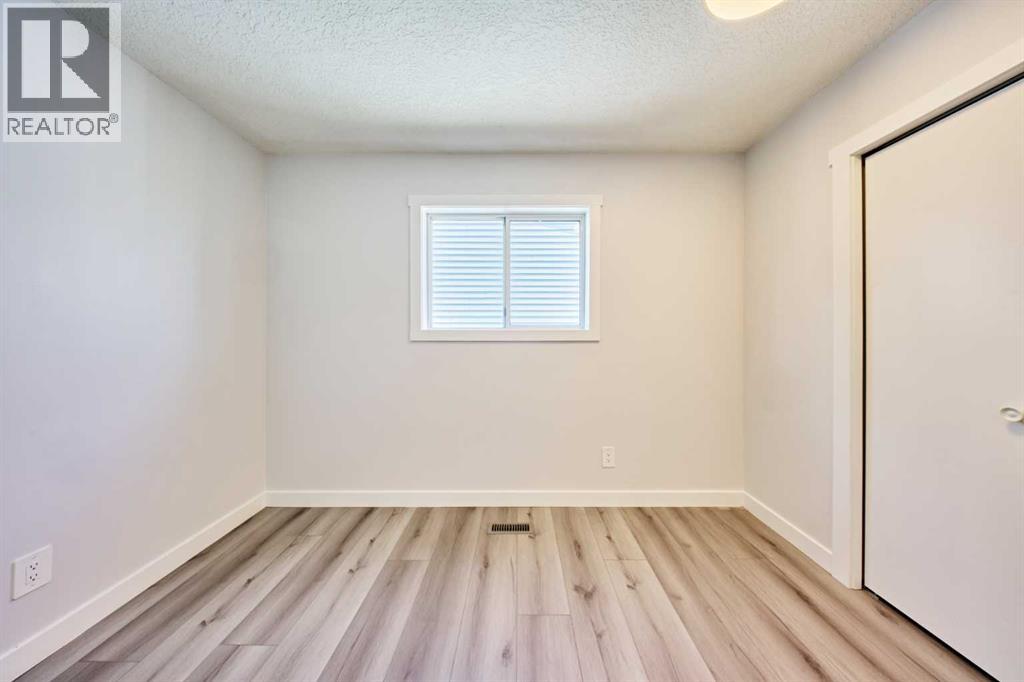 20 Erin Ridge Court Se, Calgary, Alberta  T2B 3B2 - Photo 24 - A2324315