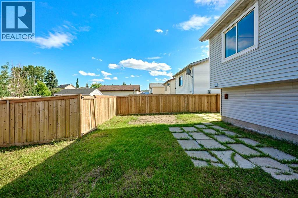 20 Erin Ridge Court Se, Calgary, Alberta  T2B 3B2 - Photo 40 - A2324315