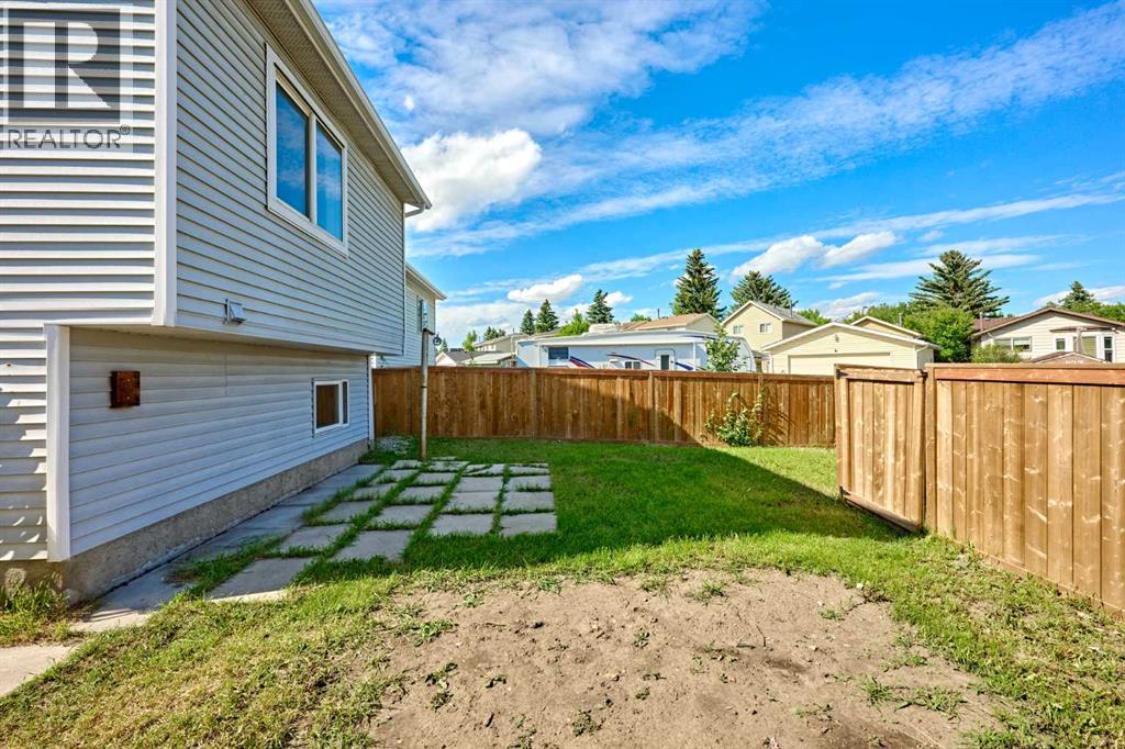 20 Erin Ridge Court Se, Calgary, Alberta  T2B 3B2 - Photo 36 - A2324315