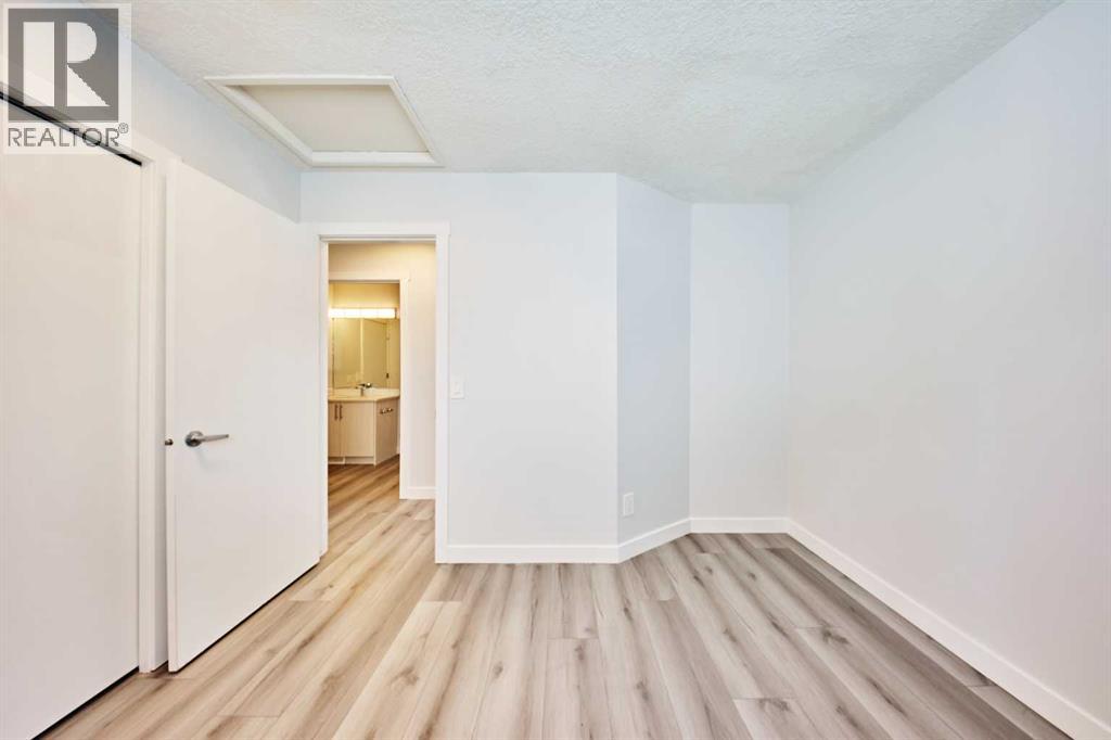 20 Erin Ridge Court Se, Calgary, Alberta  T2B 3B2 - Photo 26 - A2324315