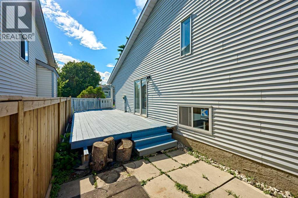 20 Erin Ridge Court Se, Calgary, Alberta  T2B 3B2 - Photo 32 - A2324315