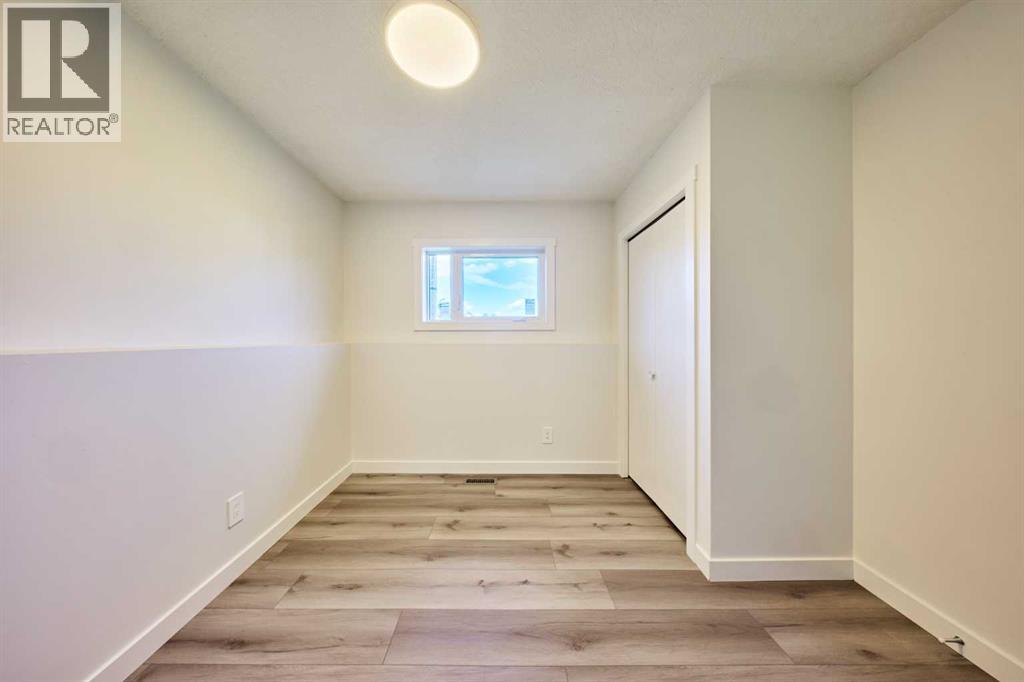 20 Erin Ridge Court Se, Calgary, Alberta  T2B 3B2 - Photo 35 - A2324315