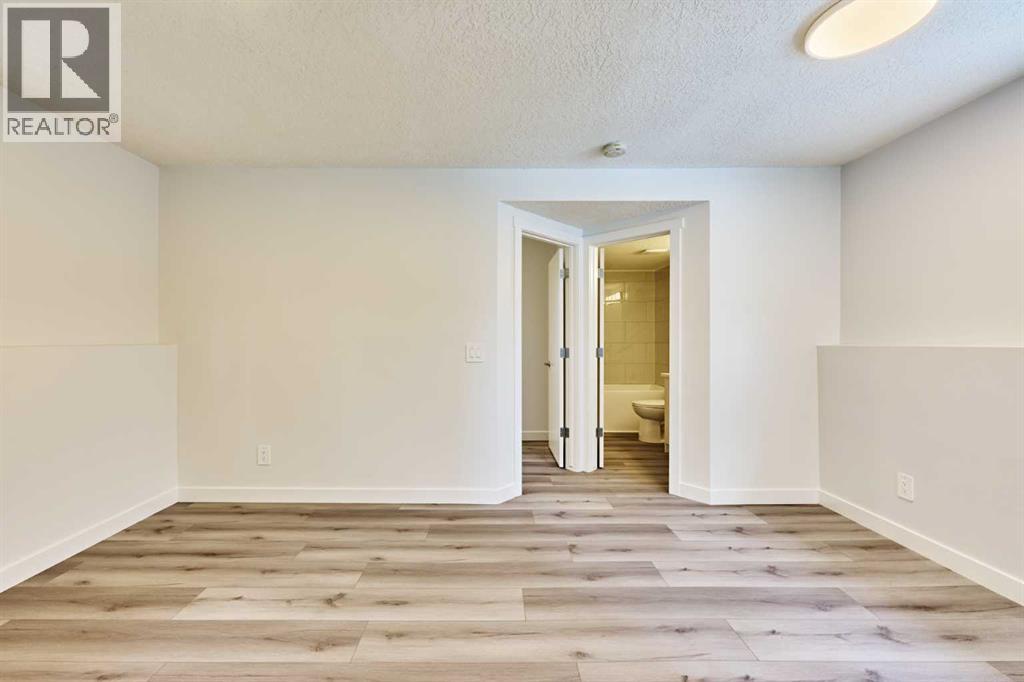 20 Erin Ridge Court Se, Calgary, Alberta  T2B 3B2 - Photo 29 - A2324315