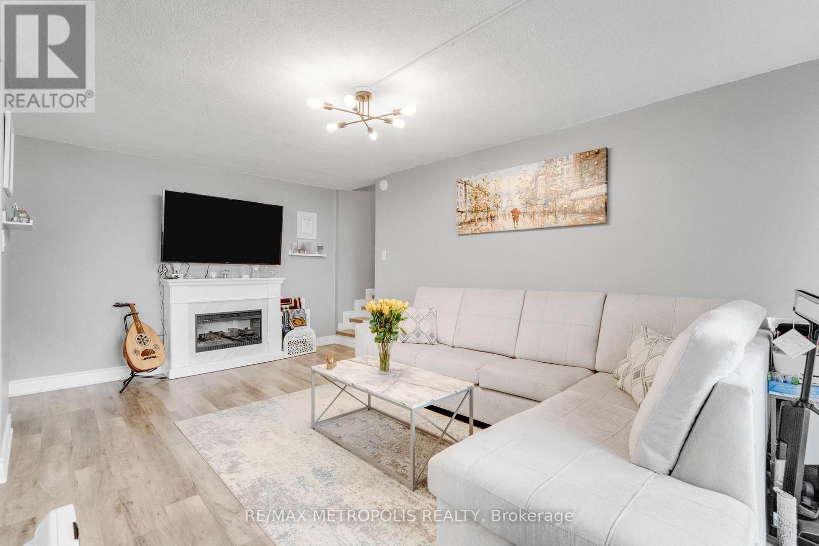 1903 - 530 Lolita Gardens, Mississauga, Ontario  L5A 3T2 - Photo 14 - W13495096