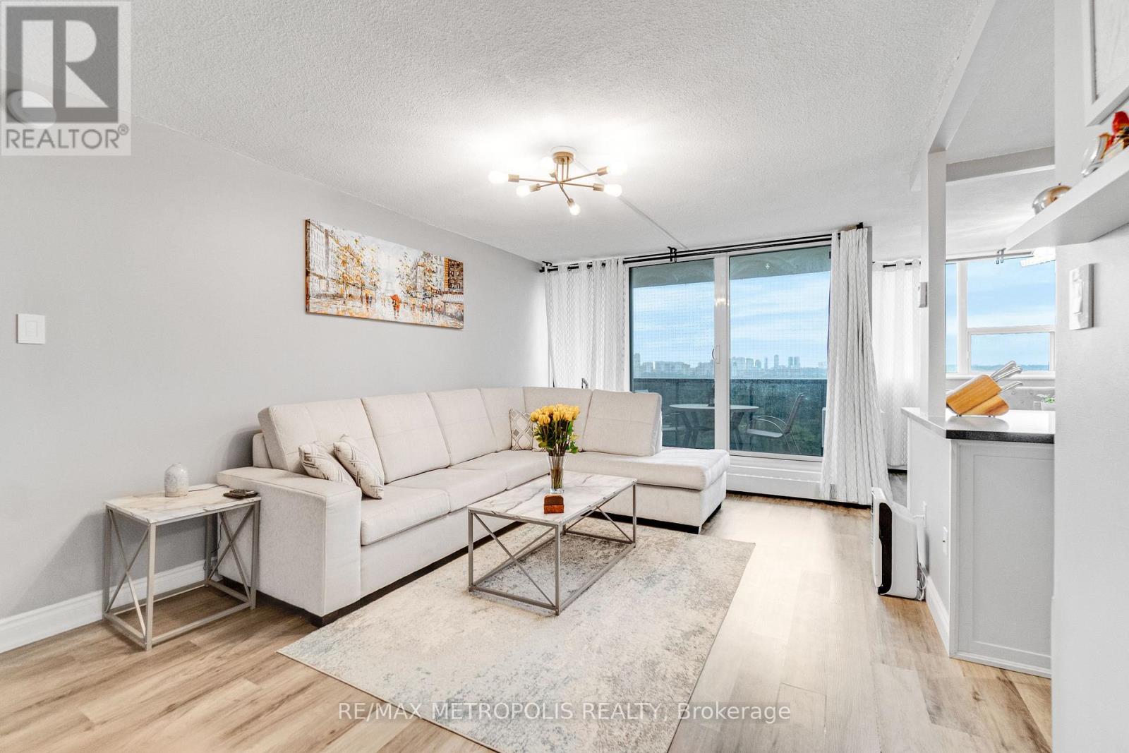 1903 - 530 Lolita Gardens, Mississauga, Ontario  L5A 3T2 - Photo 12 - W13495096