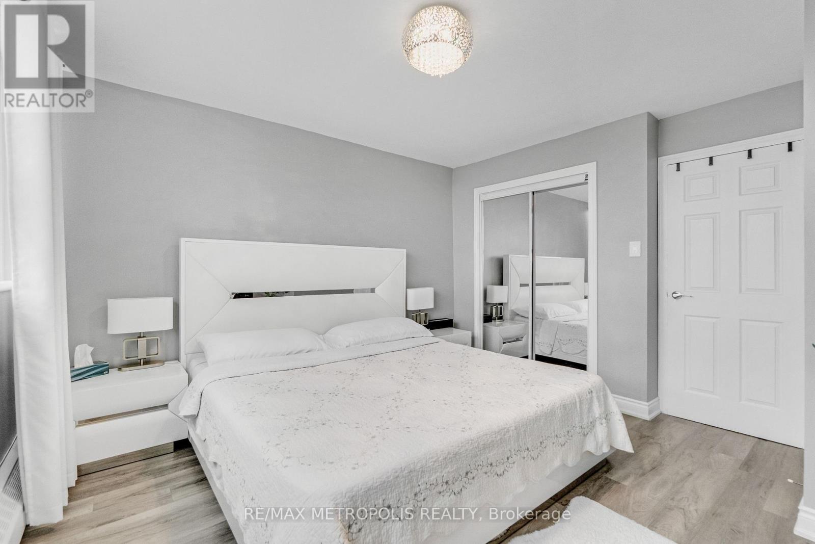 1903 - 530 Lolita Gardens, Mississauga, Ontario  L5A 3T2 - Photo 21 - W13495096