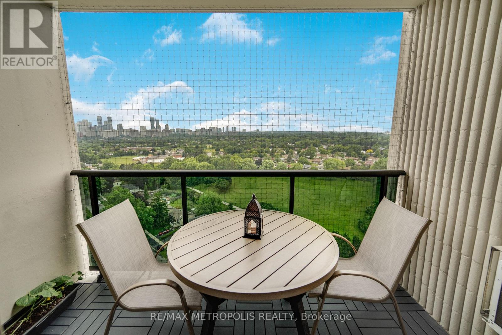 1903 - 530 Lolita Gardens, Mississauga, Ontario  L5A 3T2 - Photo 28 - W13495096