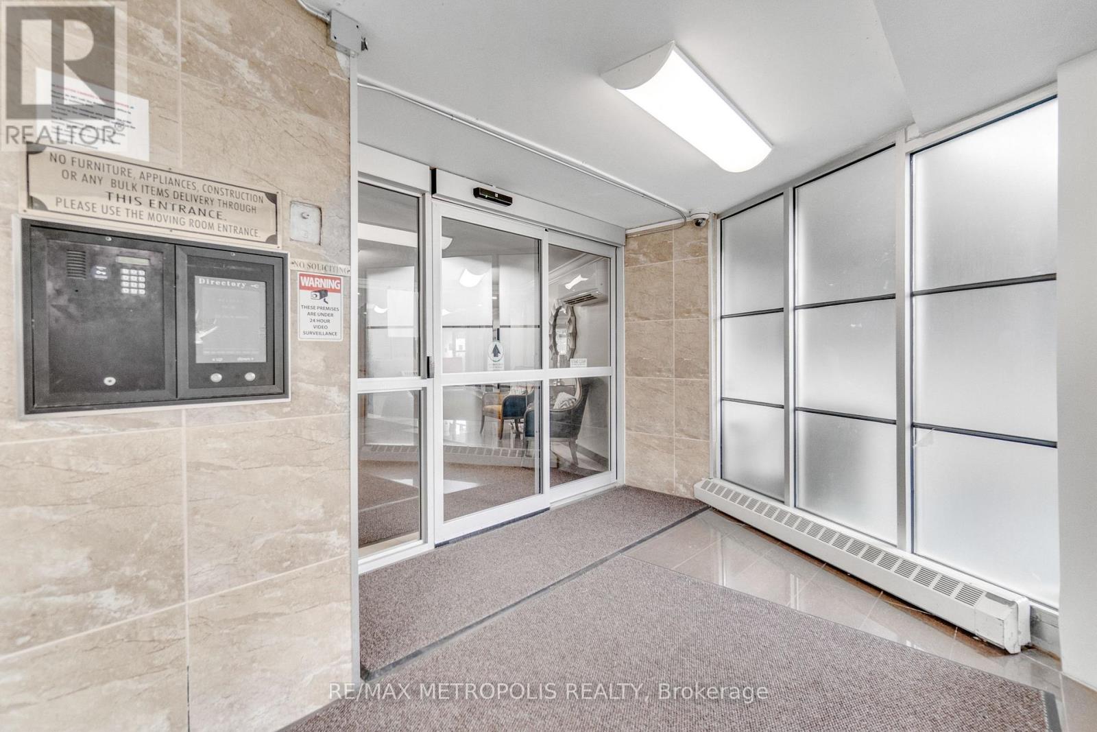 1903 - 530 Lolita Gardens, Mississauga, Ontario  L5A 3T2 - Photo 8 - W13495096
