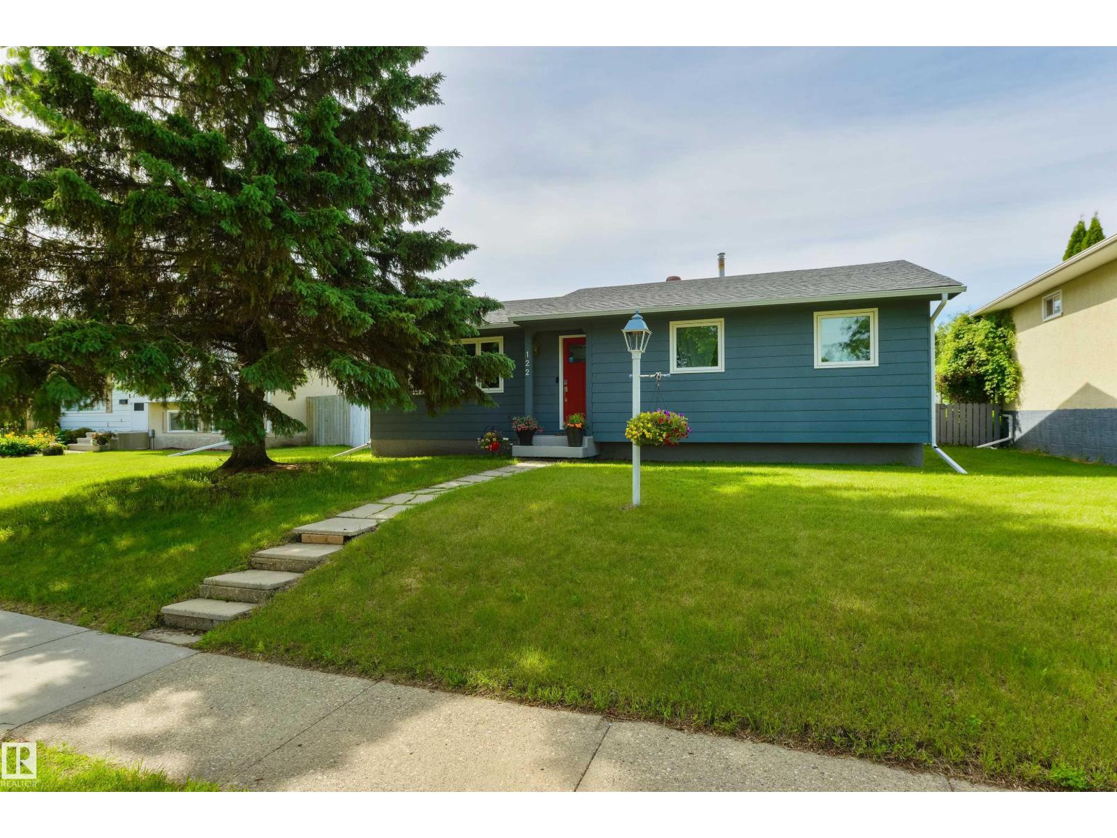 122 BROOKWOOD DR, Spruce Grove, Alberta