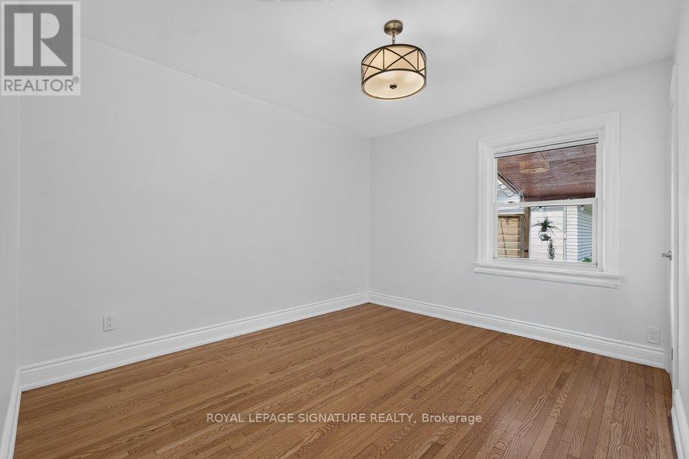 Main - 57 Miranda Avenue, Toronto, Ontario  M6E 4G3 - Photo 16 - W13497738