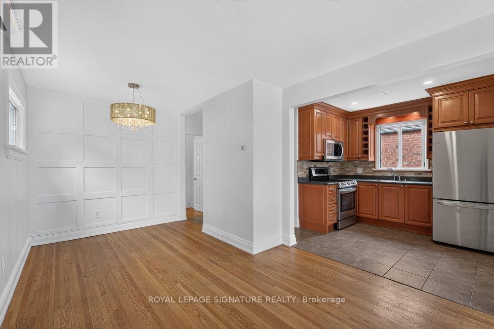 Main - 57 Miranda Avenue, Toronto, Ontario  M6E 4G3 - Photo 8 - W13497738