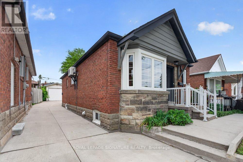 Lower - 57 Miranda Avenue, Toronto, Ontario  M6E 4G3 - Photo 18 - W13497740