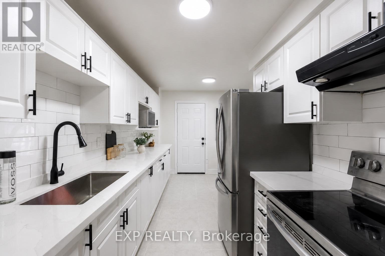 58 Wayford Crescent, Toronto, Ontario  M1B 3E3 - Photo 7 - E13496544