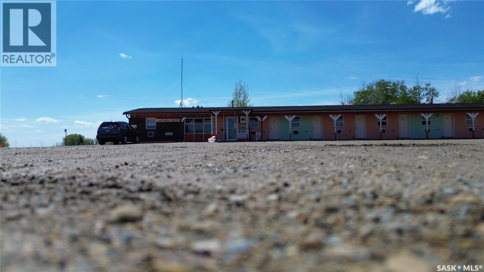 1041 Kaiser William Avenue, Langenburg, Saskatchewan  S0A 2A0 - Photo 32 - SK028058