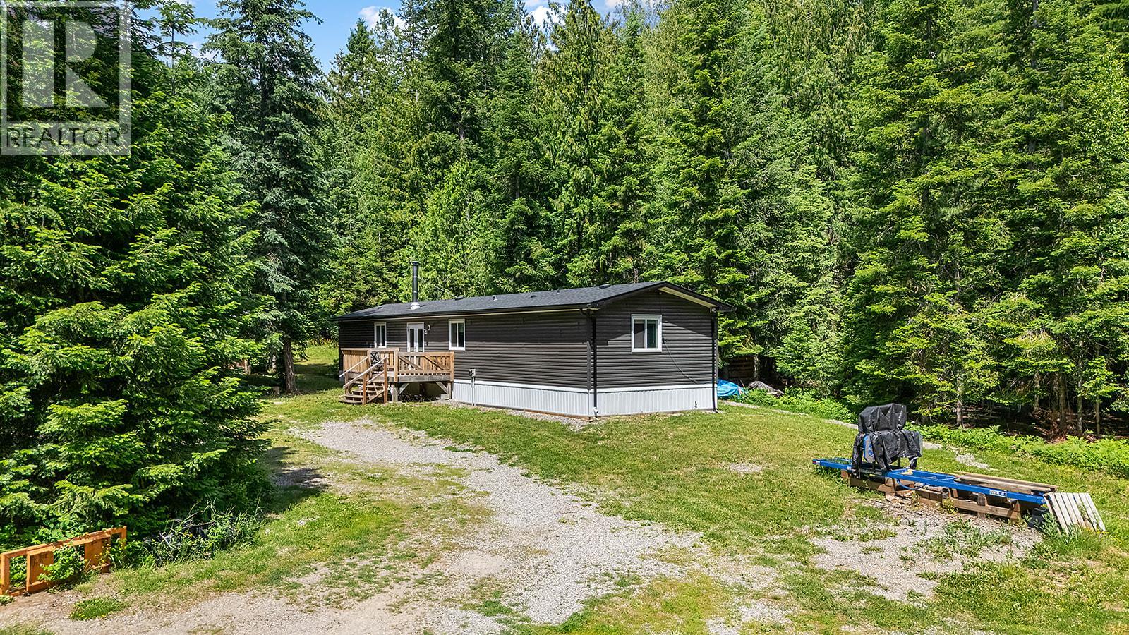 1103 Lakeview Arrow Creek Road, Arrow Creek, British Columbia