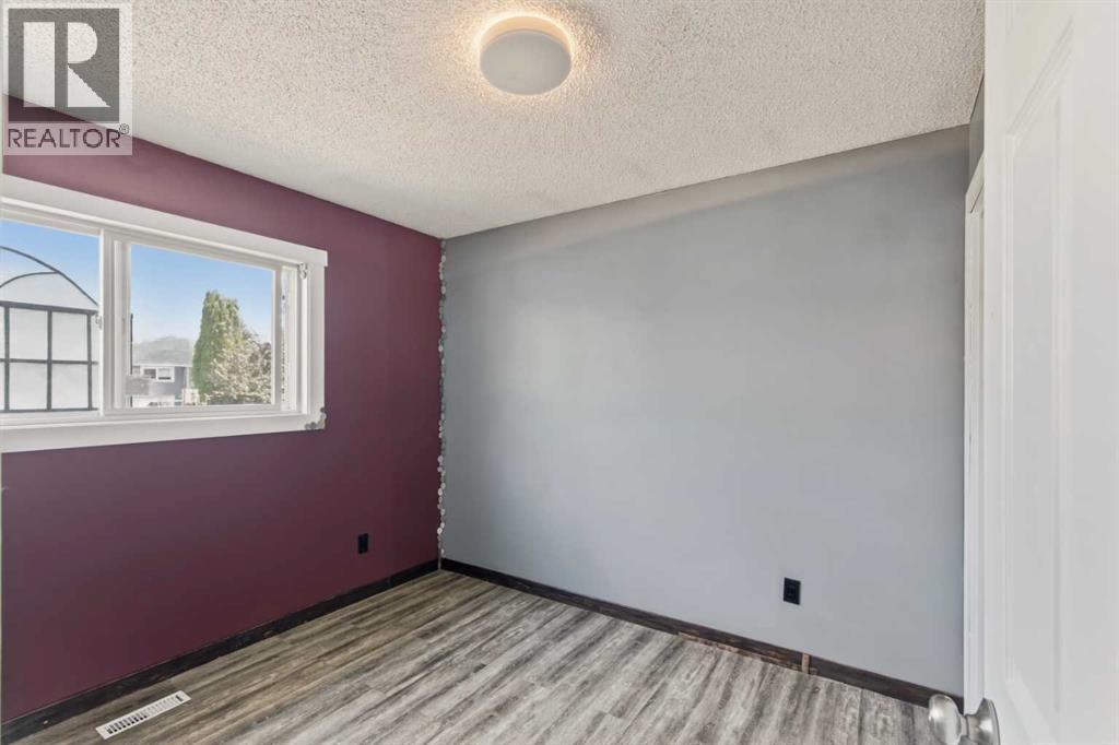 9922 81 Avenue, Grande Prairie, Alberta  T8V 3T2 - Photo 7 - A2324864