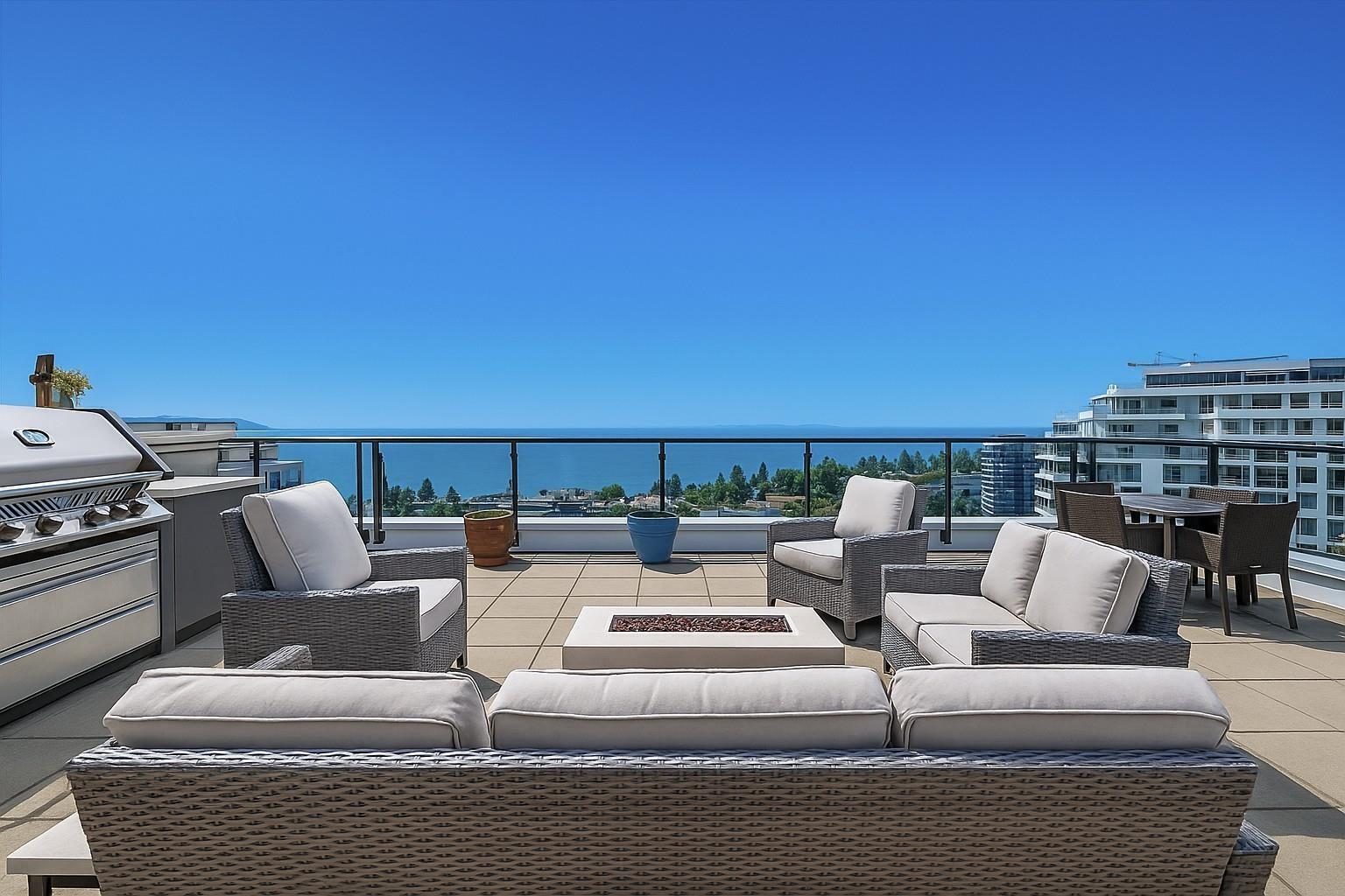 1439 GEORGE STREET, white rock, British Columbia