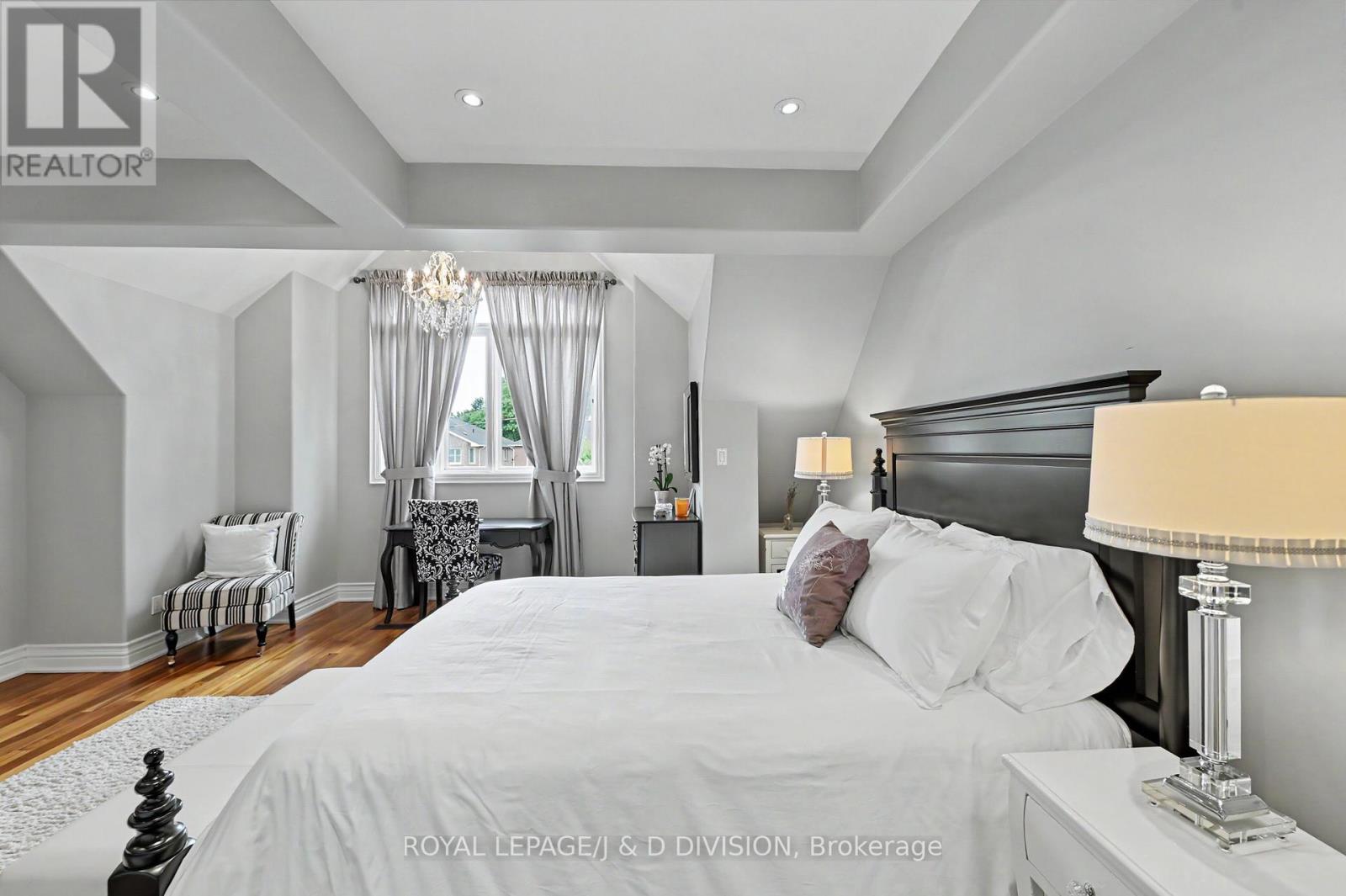17 Agar Crescent, Toronto, Ontario  M9B 5A4 - Photo 39 - W13492000