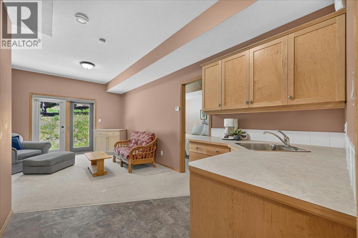 835 Lakeview Drive Unit# 3, Windermere, British Columbia  V0A 1K3 - Photo 39 - 10392772