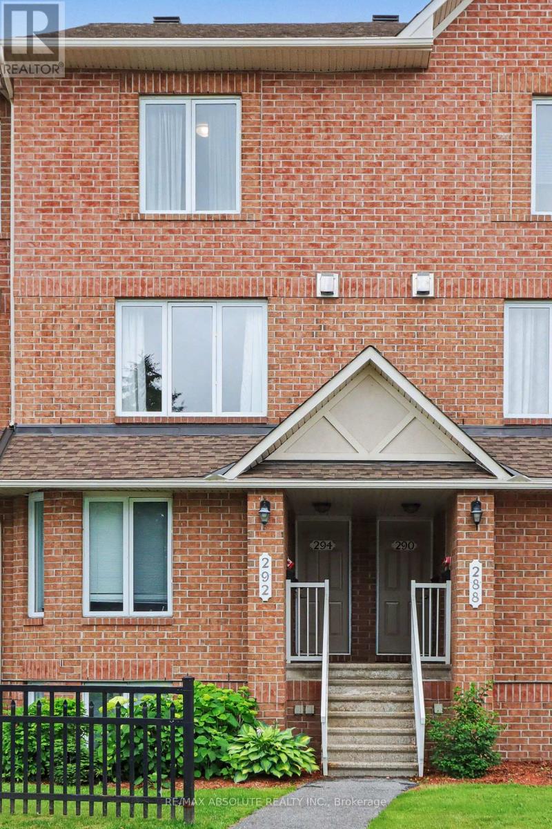 294 CRESTHAVEN DRIVE, Ottawa, Ontario