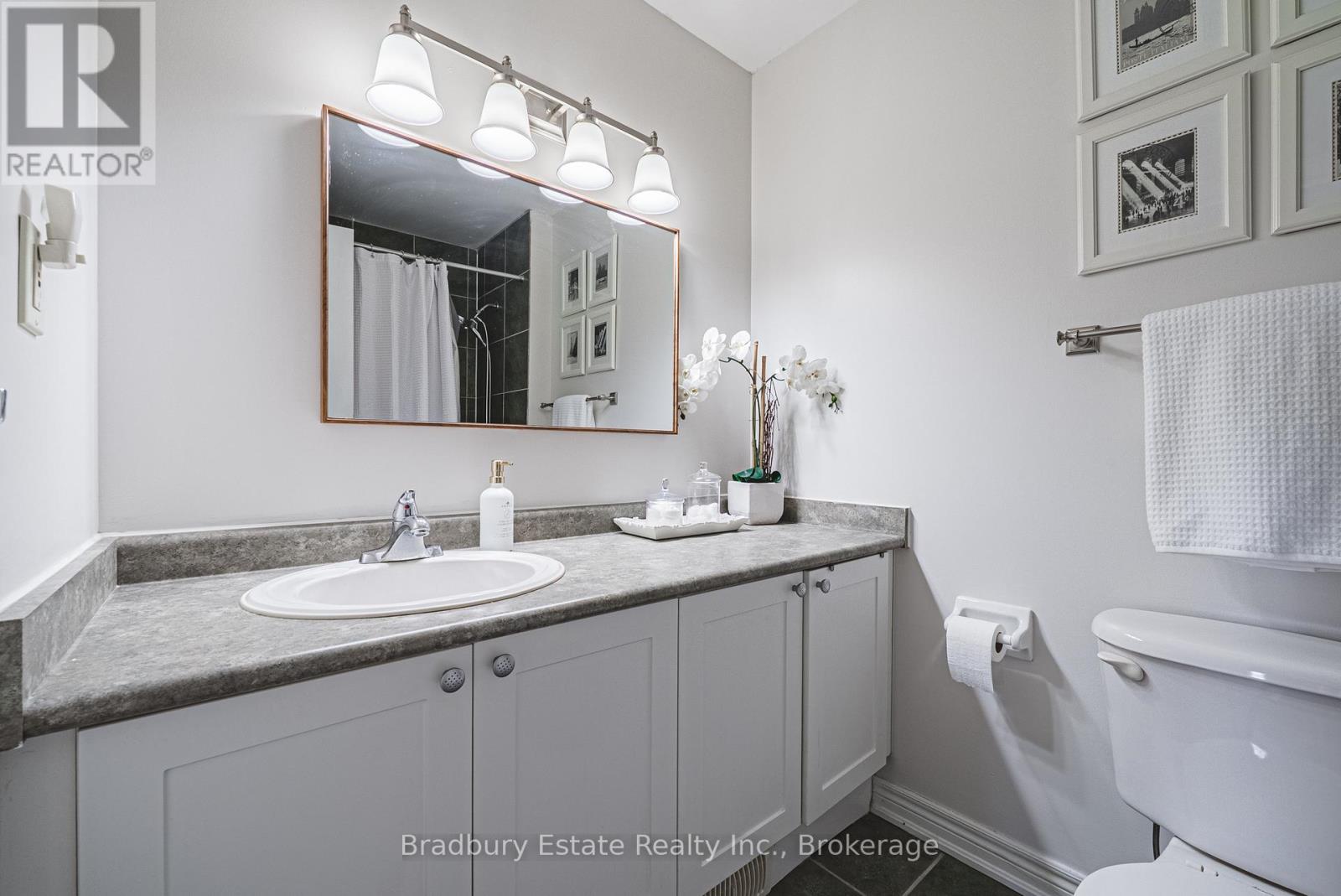 1401 Treeland Street, Burlington, Ontario  L7R 4S1 - Photo 22 - W13497816