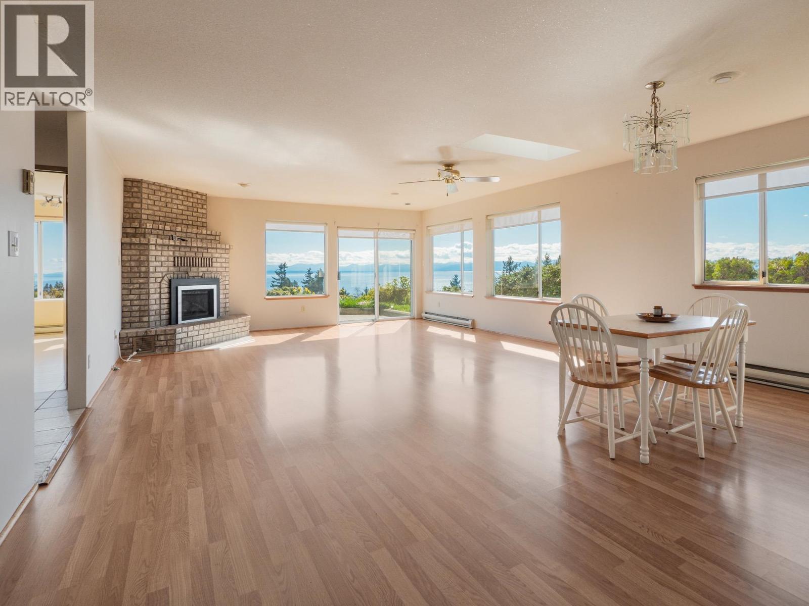 5160 Ridgeview Drive, Sechelt, British Columbia  V7Z 0B8 - Photo 4 - R3140110