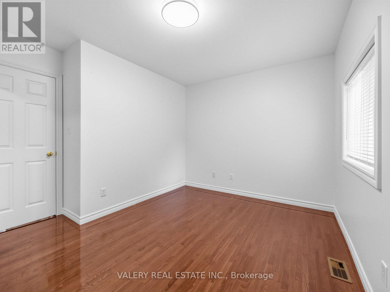 Main - 1366 Applewood Road, Mississauga, Ontario  L5E 2M1 - Photo 10 - W13497854