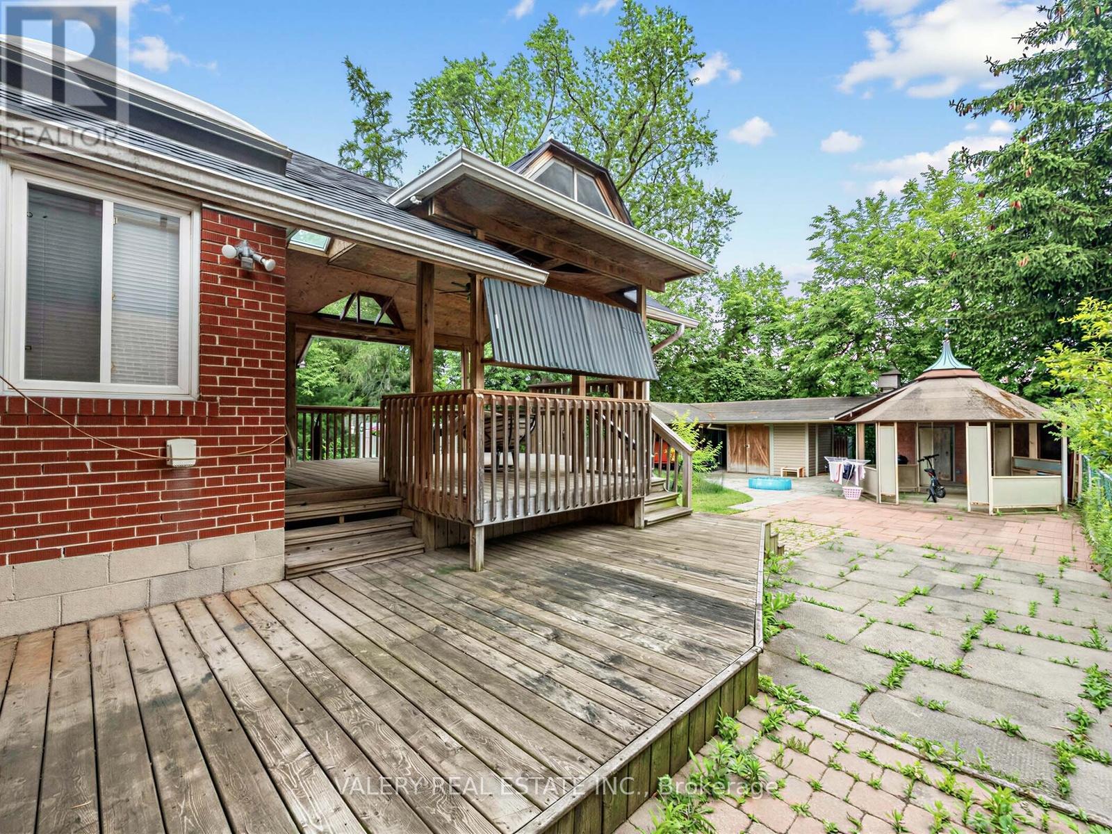 Main - 1366 Applewood Road, Mississauga, Ontario  L5E 2M1 - Photo 13 - W13497854