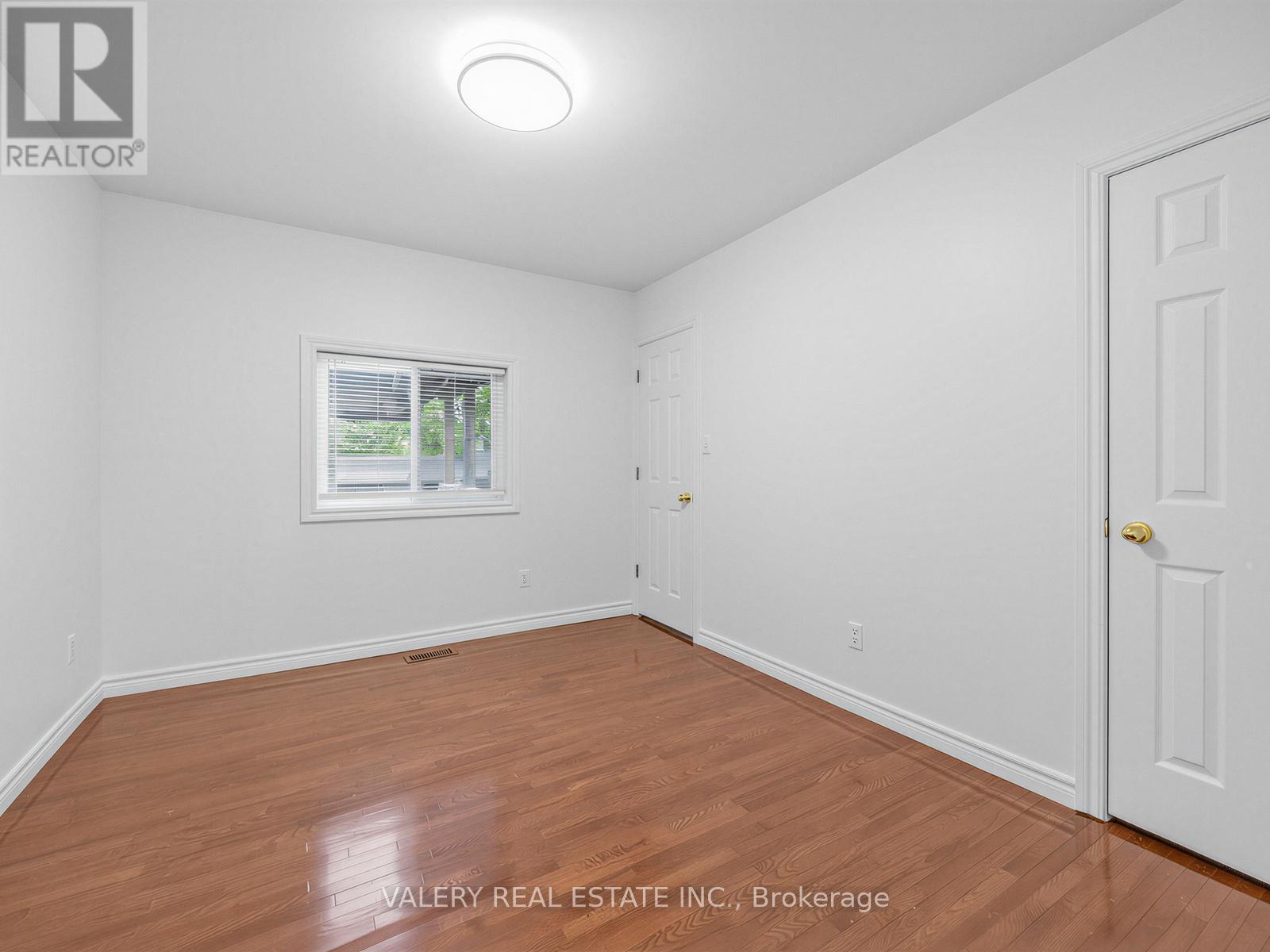 Main - 1366 Applewood Road, Mississauga, Ontario  L5E 2M1 - Photo 8 - W13497854