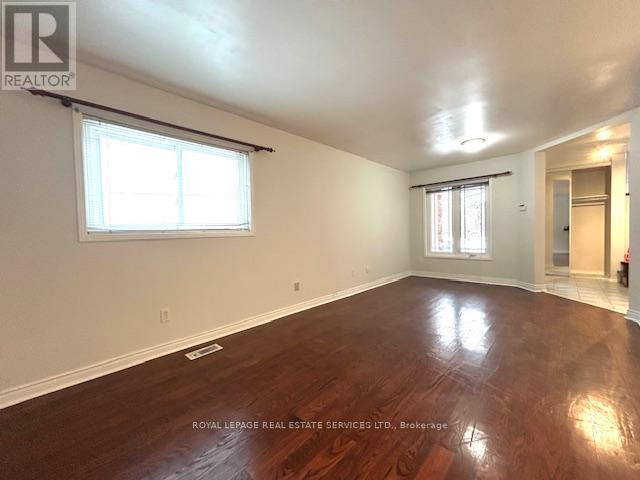 5323 Flatford Road, Mississauga, Ontario  L5V 1P3 - Photo 3 - W13497868