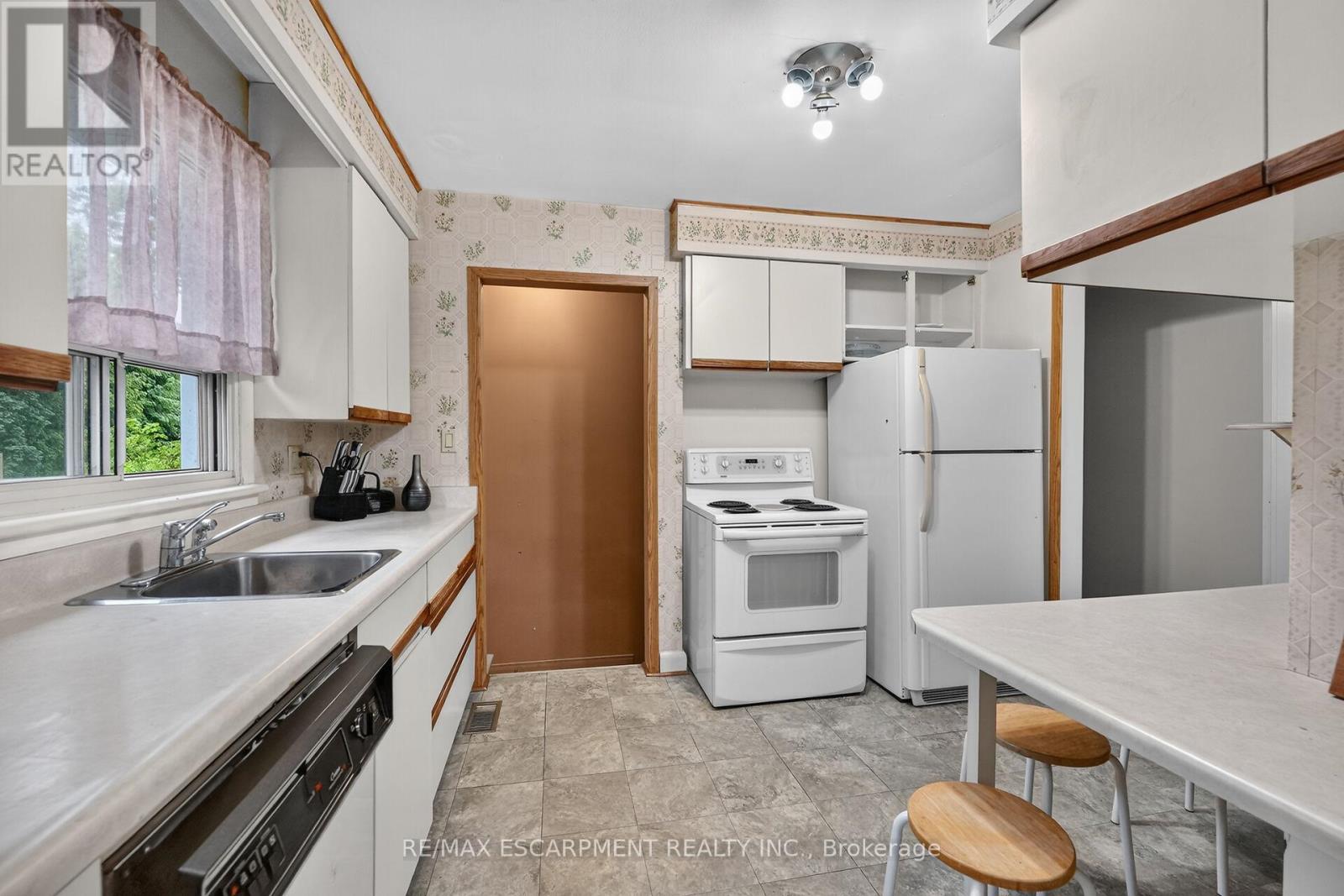 219 Fiddler's Green Road, Hamilton, Ontario  L9G 1W7 - Photo 13 - X13497850