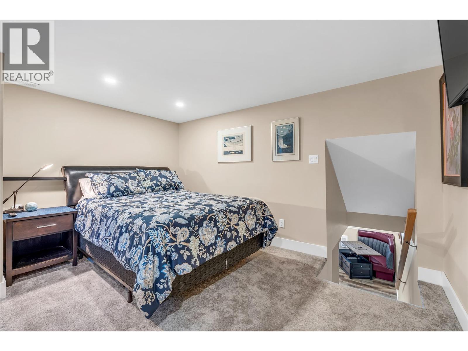 Listing image 60