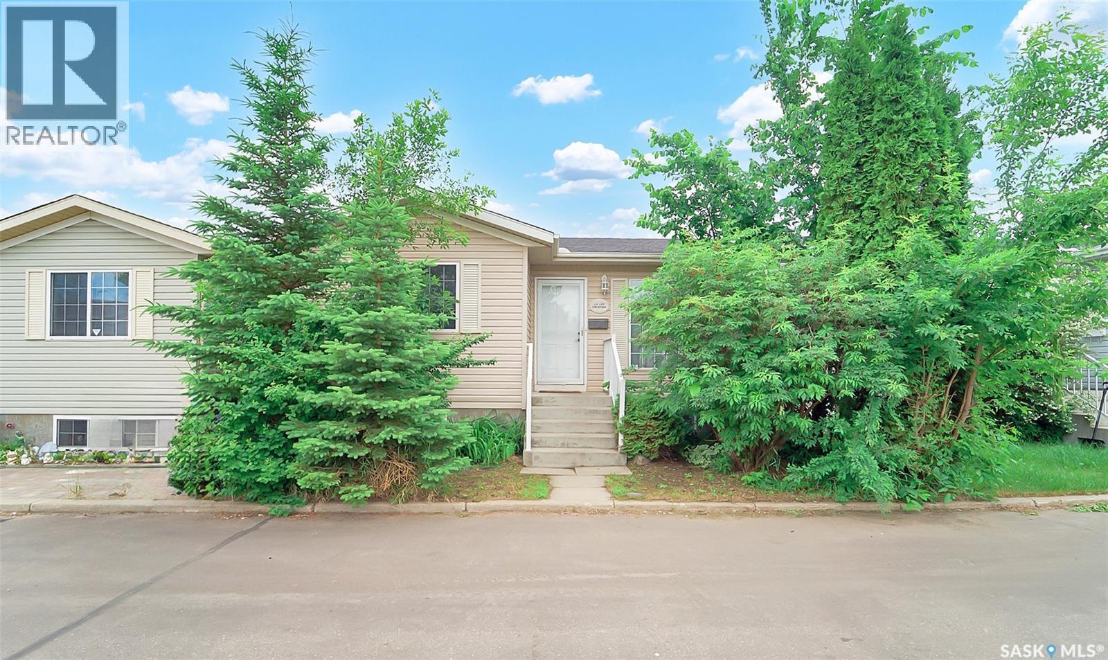 14 127 Gropper Crescent, Saskatoon, Saskatchewan  S7M 5W2 - Photo 2 - SK040892