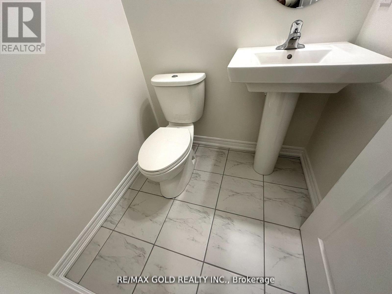 147 Broadacre Drive, Kitchener, Ontario  N2R 0S5 - Photo 12 - X13497908