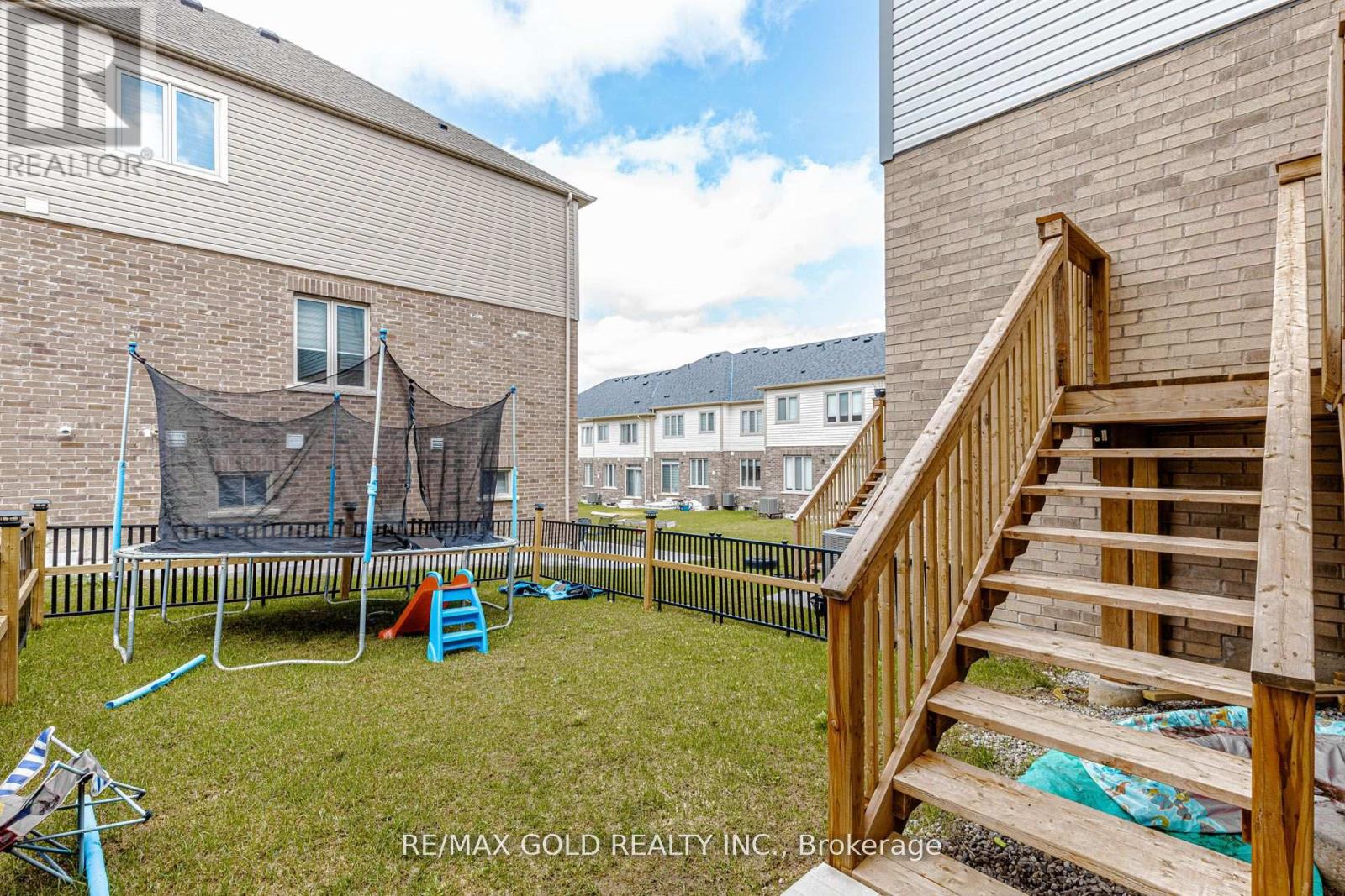 147 Broadacre Drive, Kitchener, Ontario  N2R 0S5 - Photo 33 - X13497908