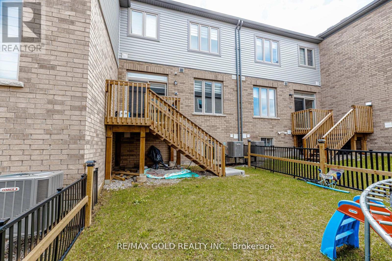 147 Broadacre Drive, Kitchener, Ontario  N2R 0S5 - Photo 34 - X13497908