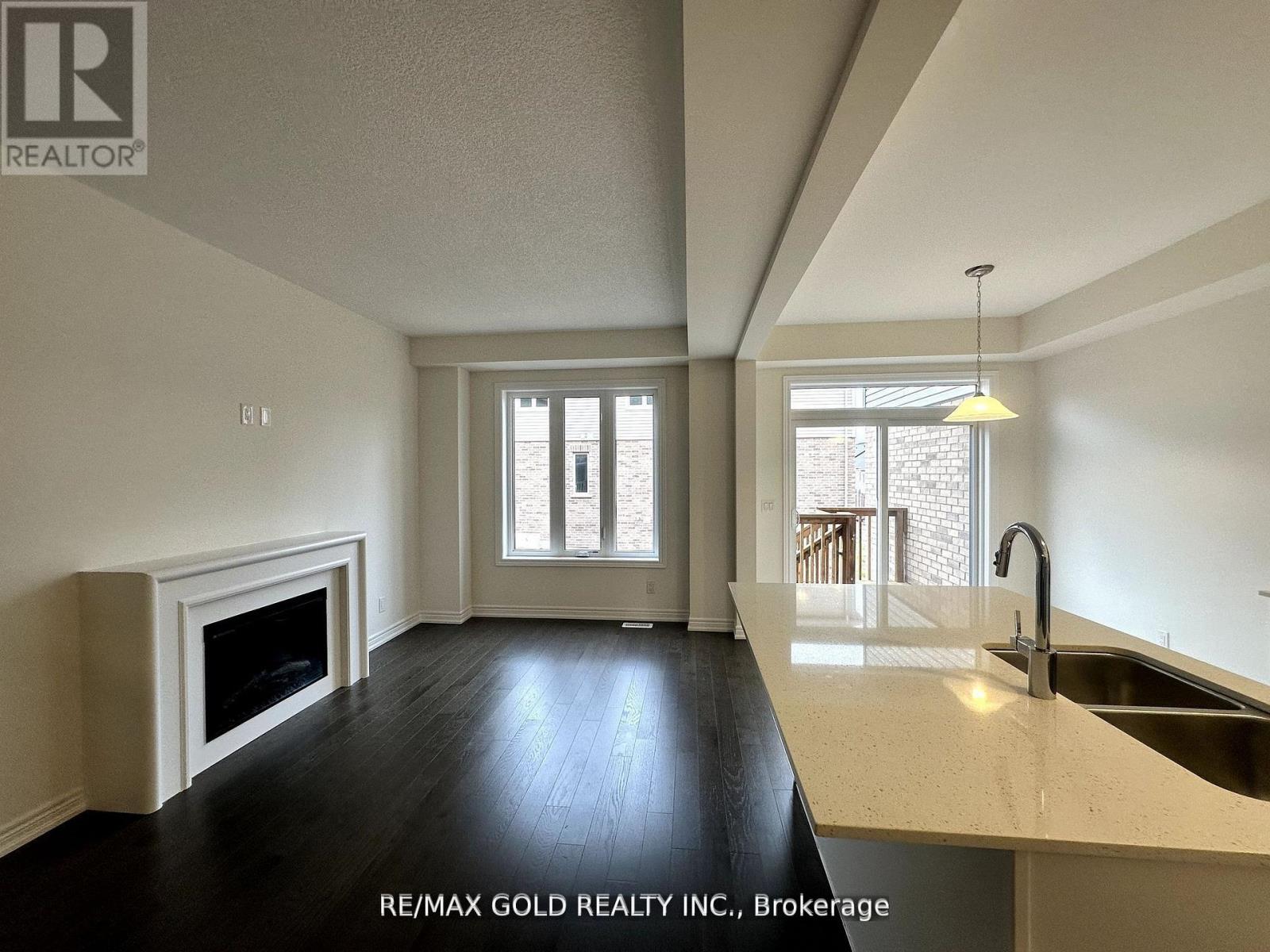 147 Broadacre Drive, Kitchener, Ontario  N2R 0S5 - Photo 8 - X13497908