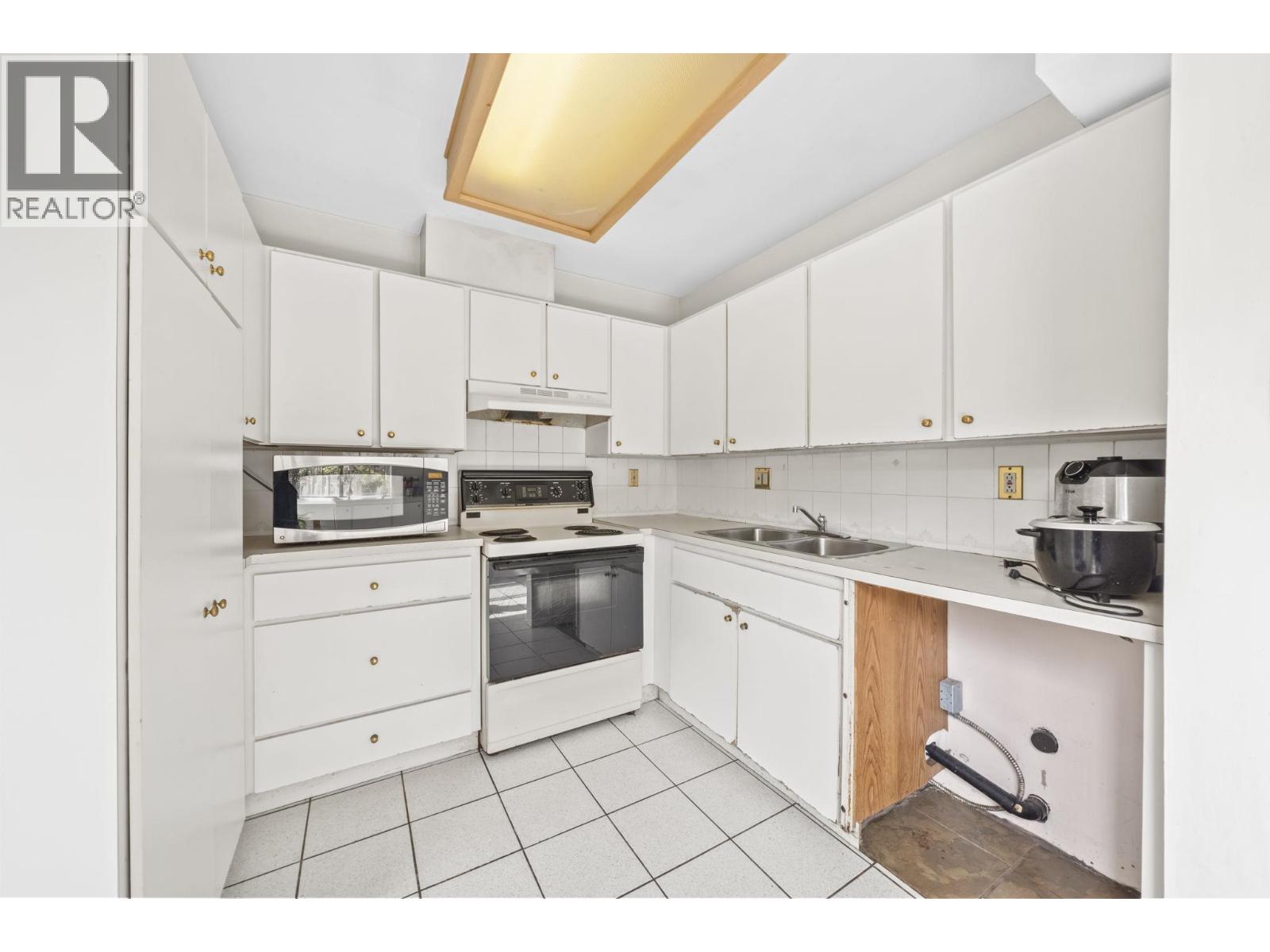 8406 No. 1 Road, Richmond, British Columbia  V7C 4L5 - Photo 9 - R3140560