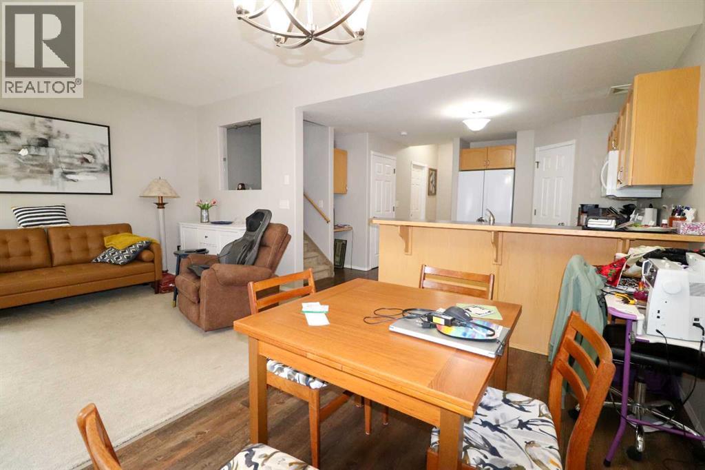 305 Addington Drive, Red Deer, Alberta  T4R 3H7 - Photo 10 - A2324630