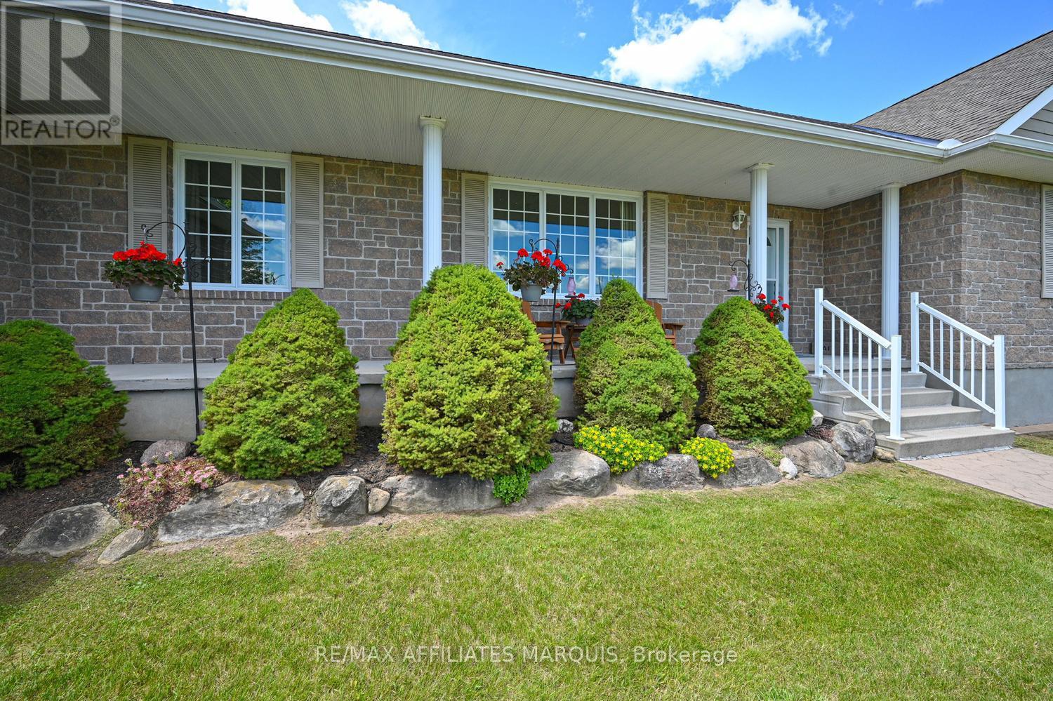 83 Horace Drive, Rideau Lakes, Ontario  K0G 1V0 - Photo 4 - X13497946