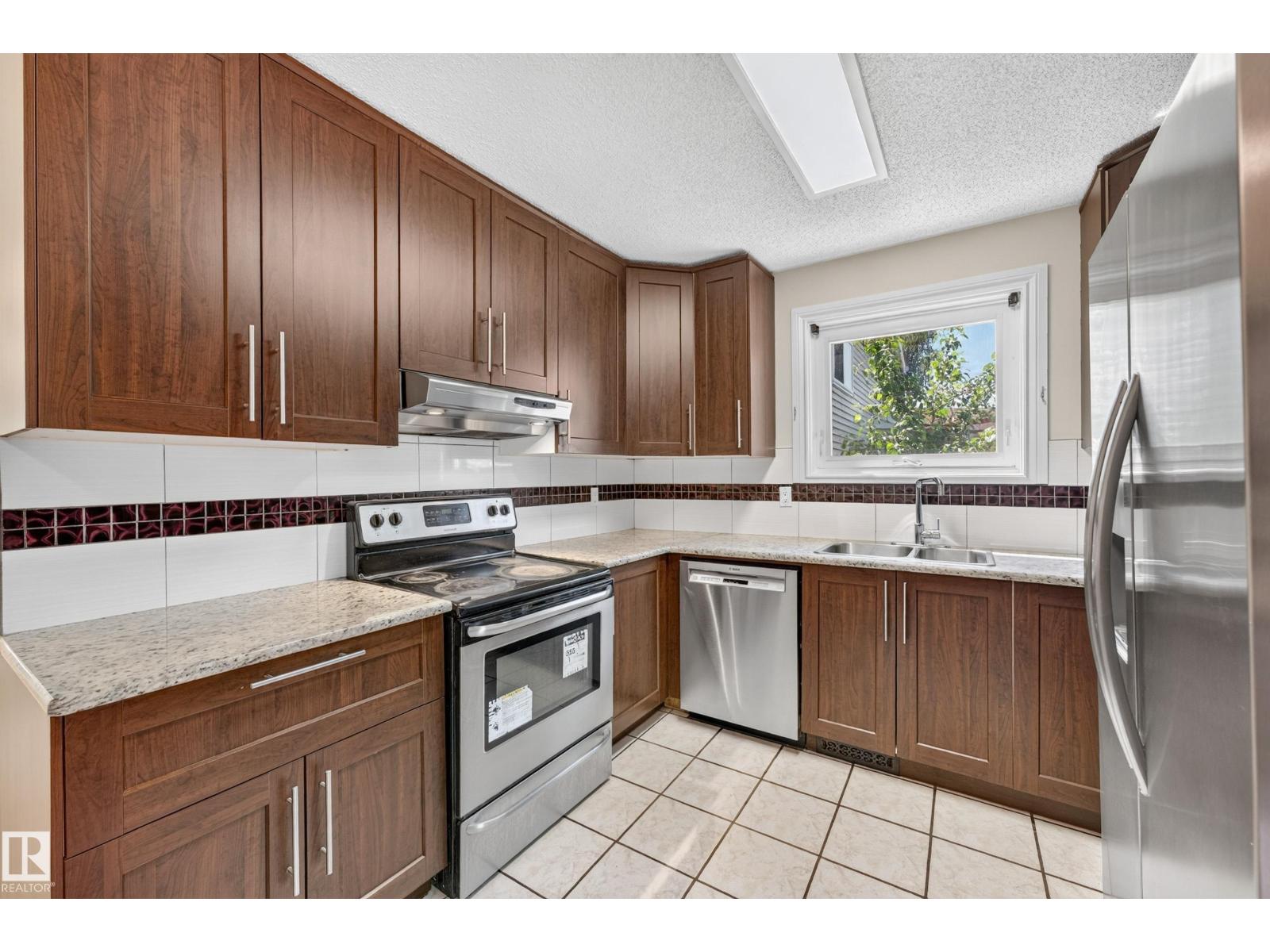10332 21 Av NW, Edmonton, Alberta  T6J 6B6 - Photo 15 - E4496117