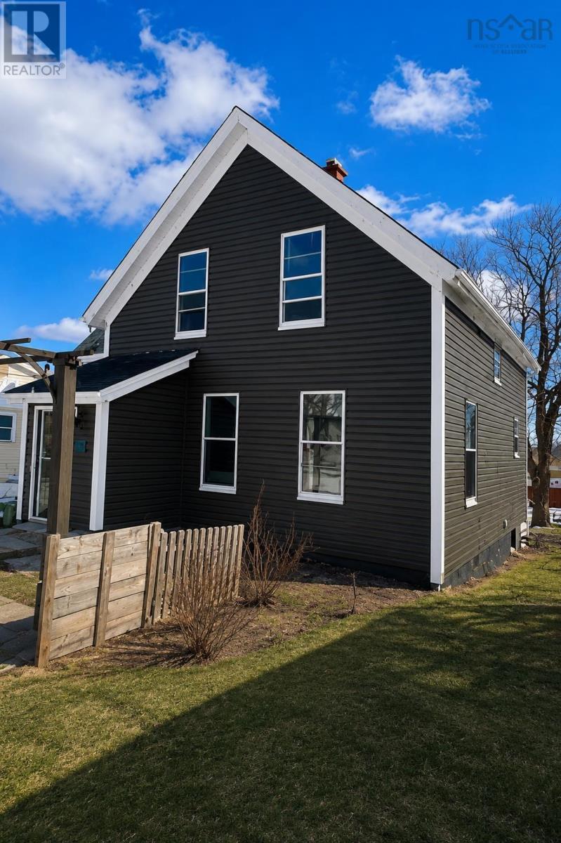 55 View Street, New Glasgow, Nova Scotia  B2H 2G3 - Photo 3 - 202615881