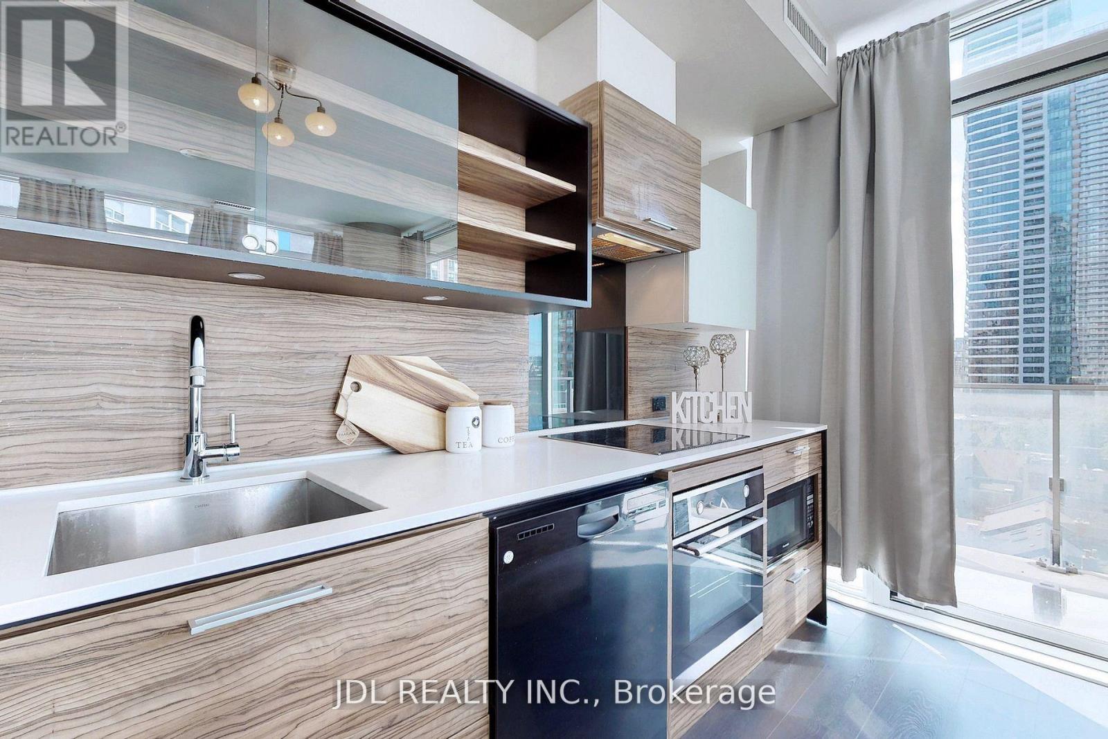 704 - 75 St Nicholas Street, Toronto, Ontario  M4Y 0A5 - Photo 10 - C13497966