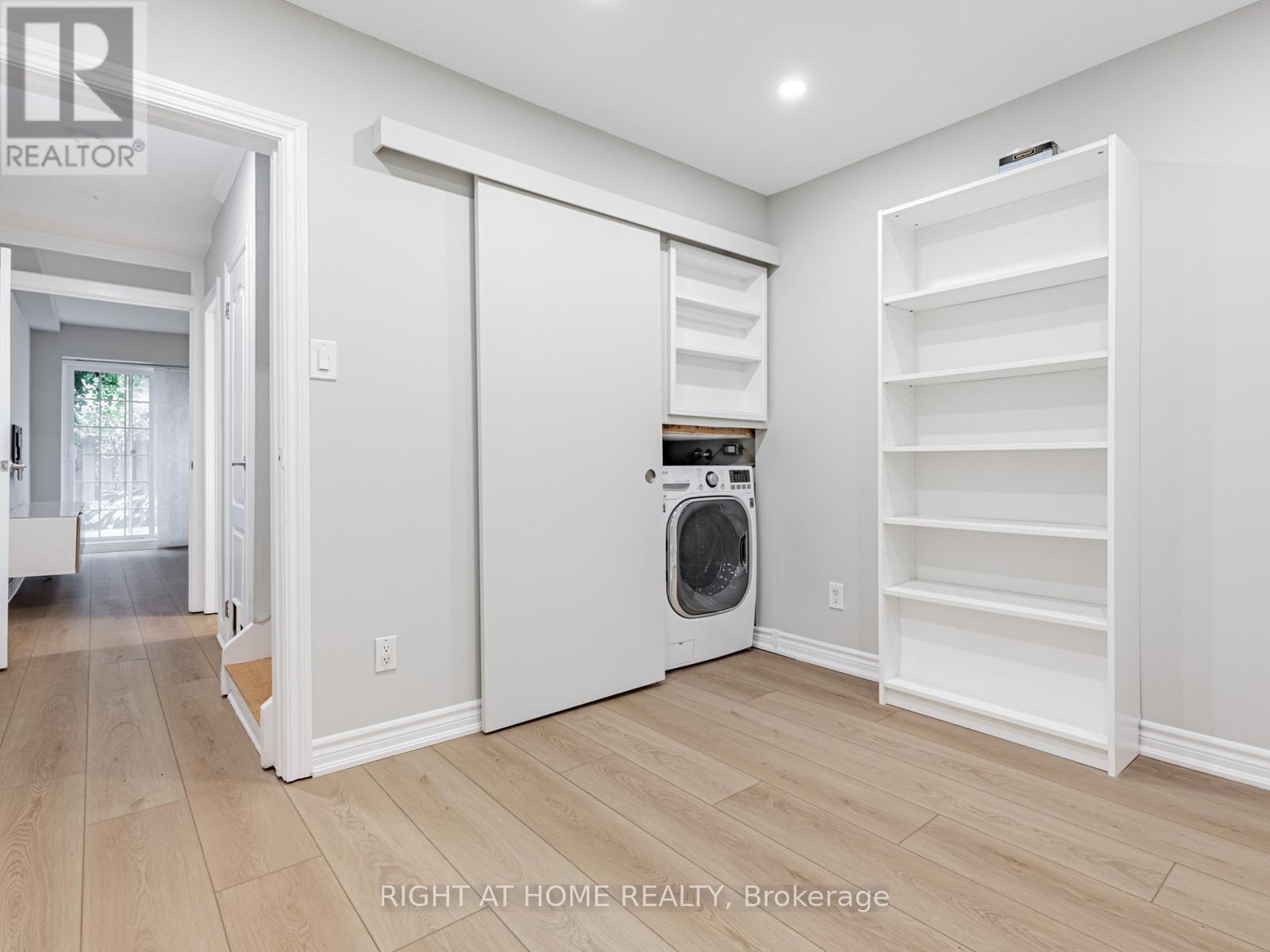 242 Waverley Road, Toronto, Ontario  M4L 3T3 - Photo 25 - E13497962