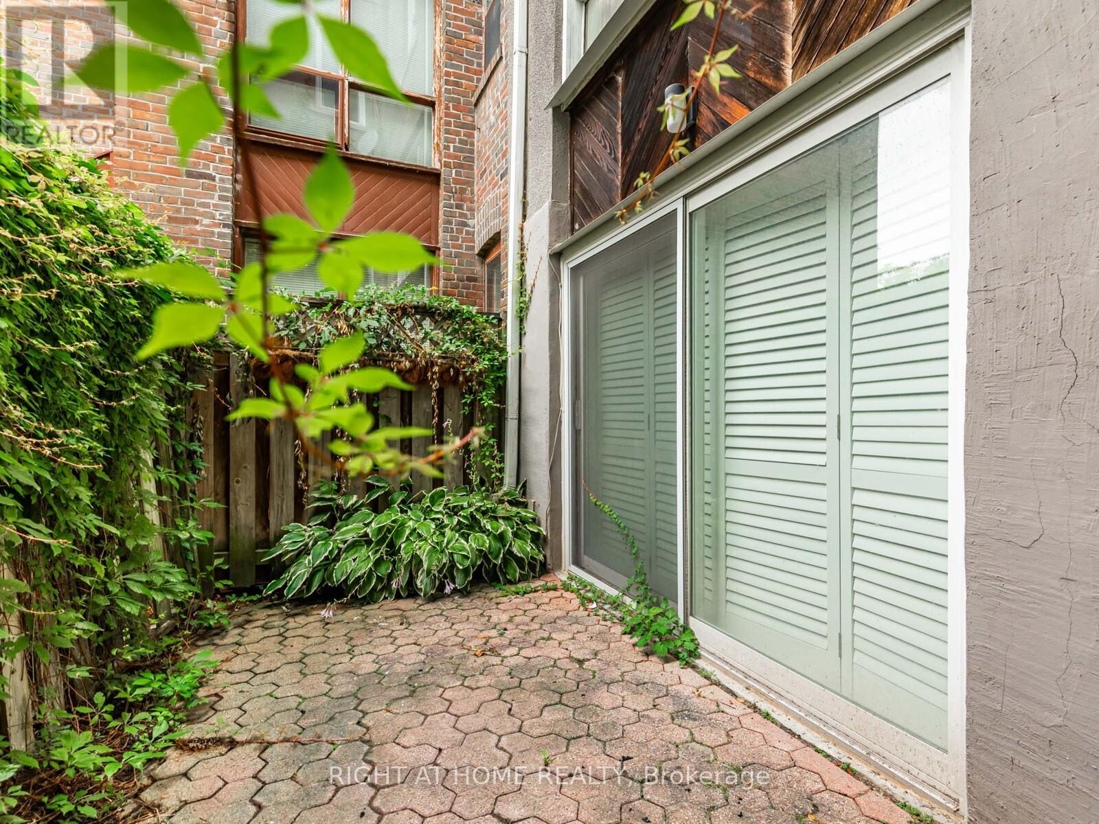 242 Waverley Road, Toronto, Ontario  M4L 3T3 - Photo 29 - E13497962