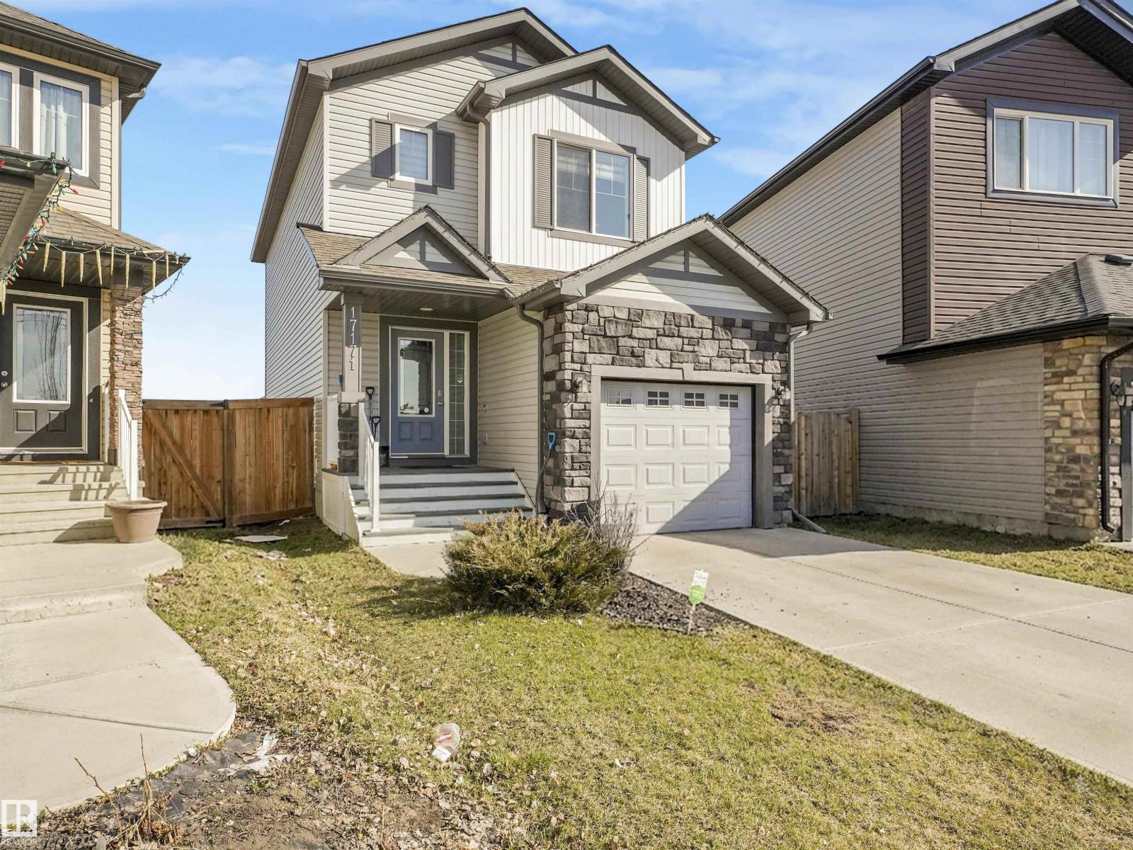 17171 38 St NW, Edmonton, Alberta  T5Y 3R7 - Photo 2 - E4496115