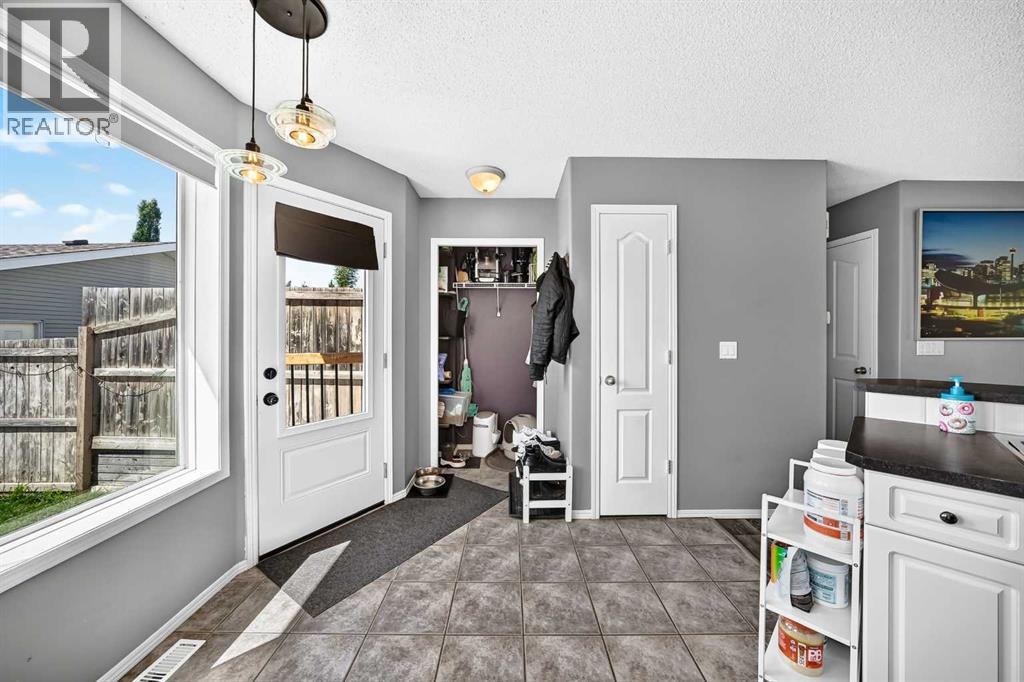 127 Cramond Place Se, Calgary, Alberta  T3M 1C3 - Photo 9 - A2323839