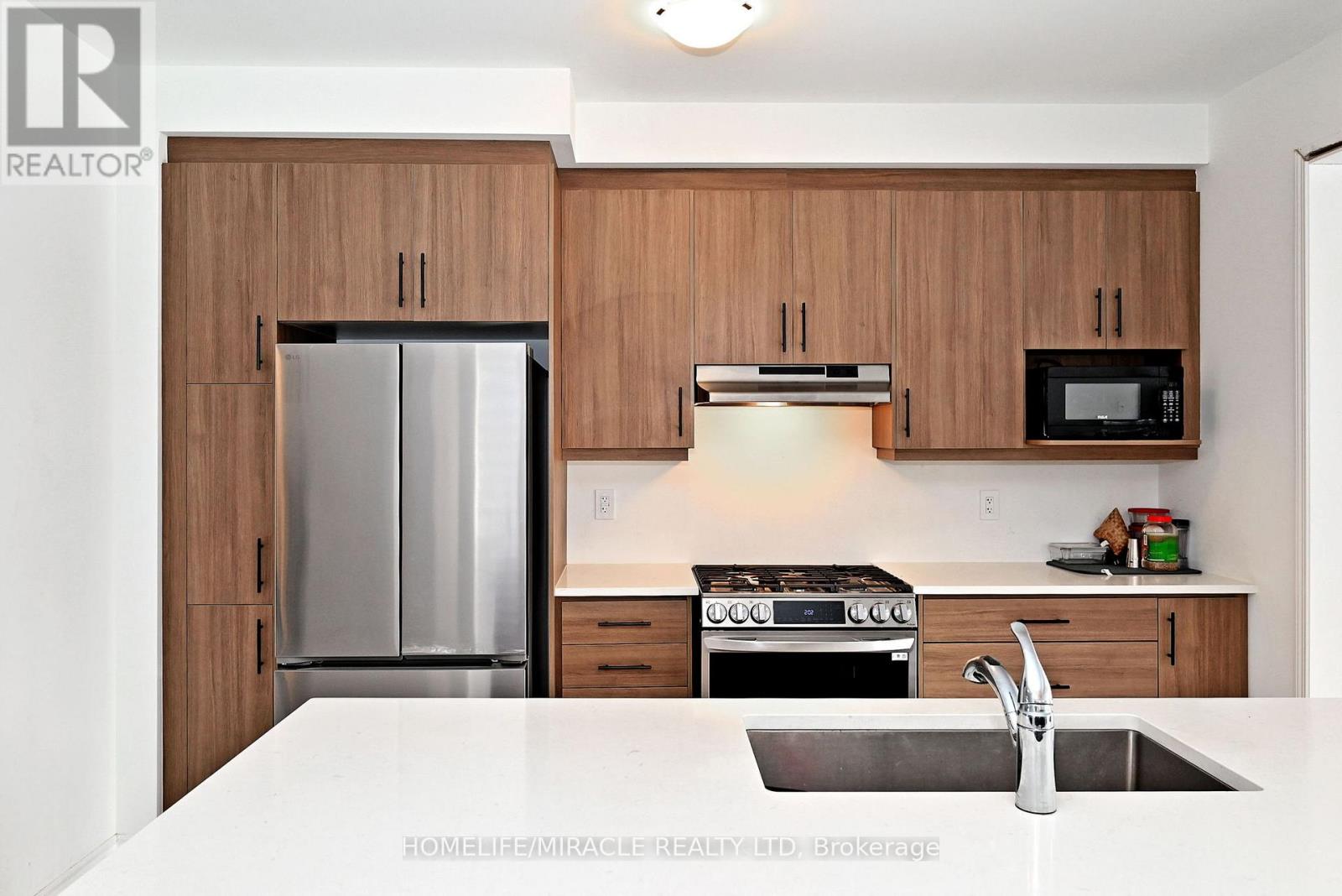 689 Mika Street, Innisfil, Ontario  L9S 0R7 - Photo 24 - N13497960