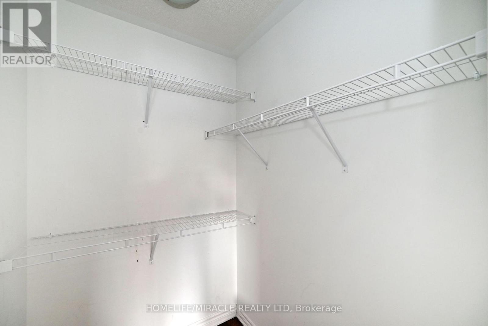 689 Mika Street, Innisfil, Ontario  L9S 0R7 - Photo 38 - N13497960